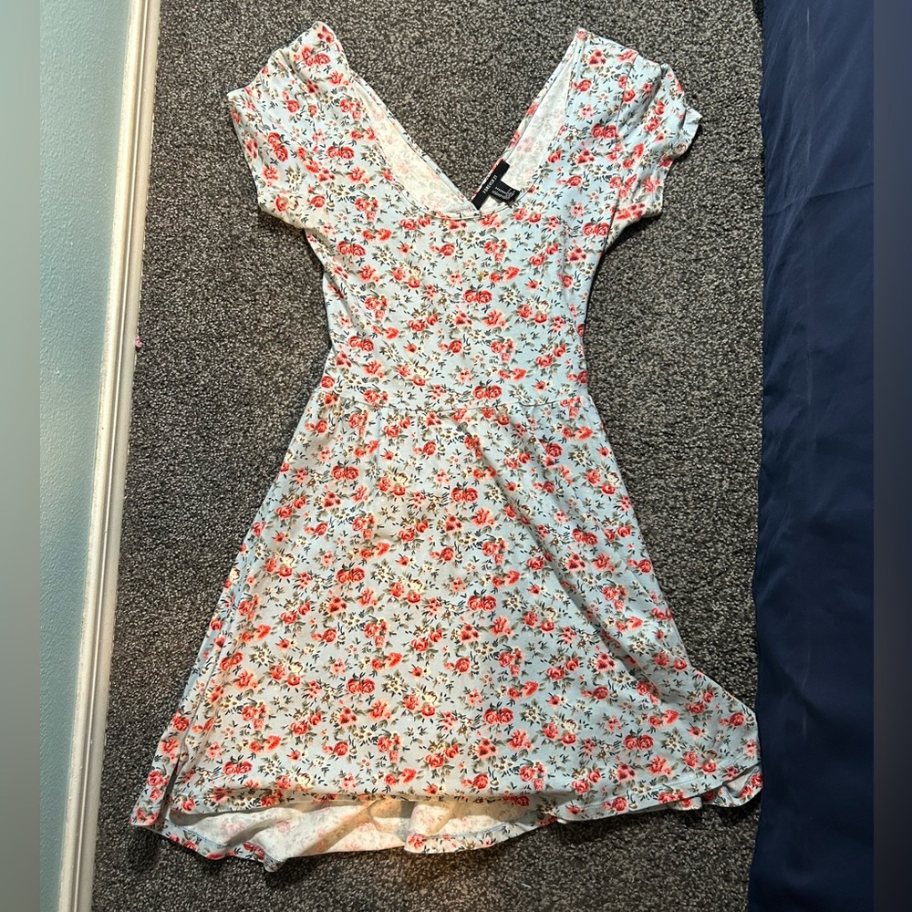 Floral dress, size medium, color light blue